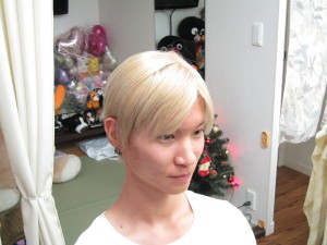 限りなく白く・・・ブリーチヘアー