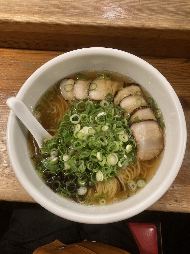 「おがた」　ラーメン