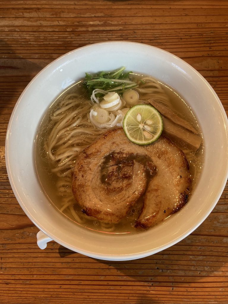 「りょうか」 塩らーめん