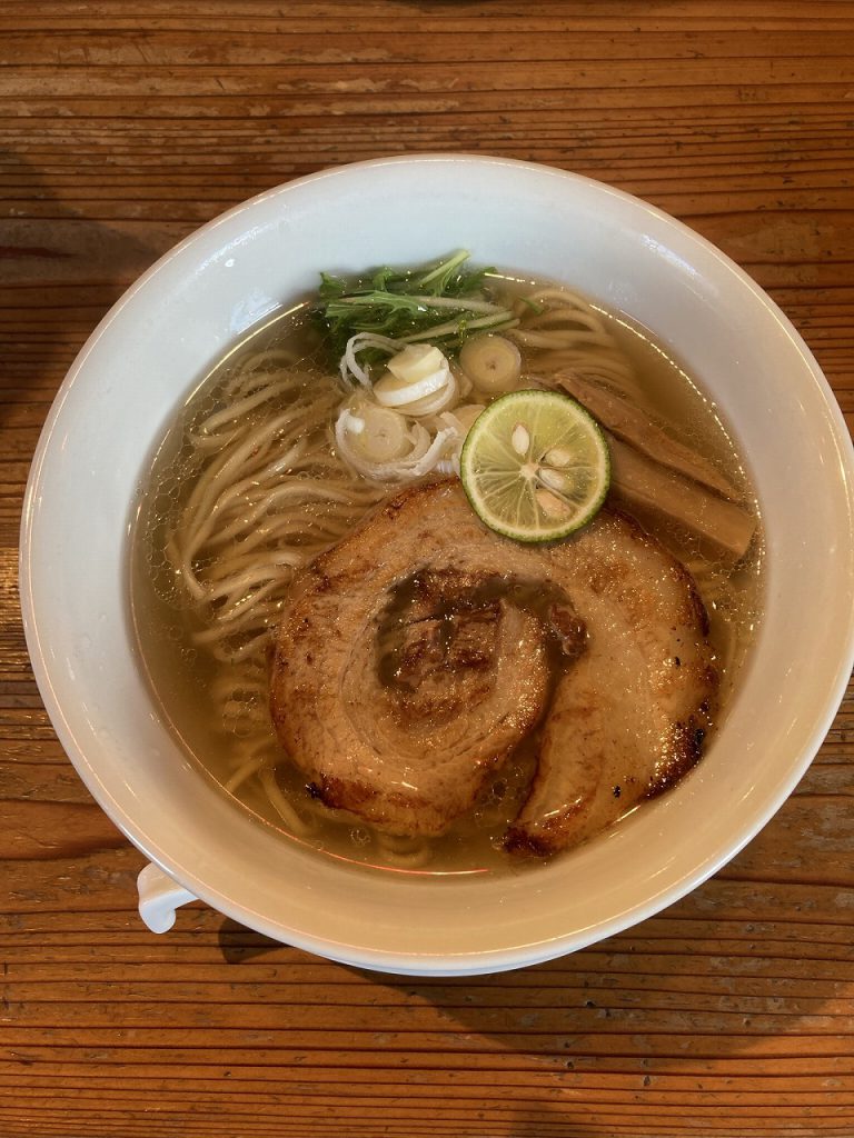 「りょうか」　塩らーめん