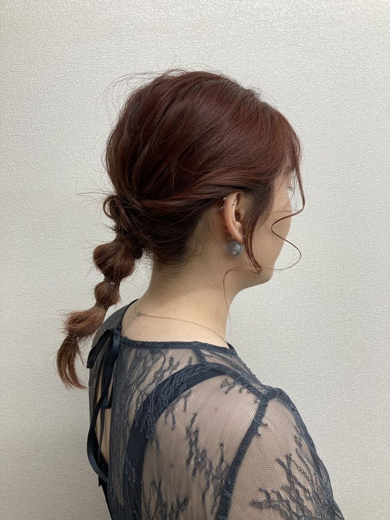 巻きおろしヘアアレンジ